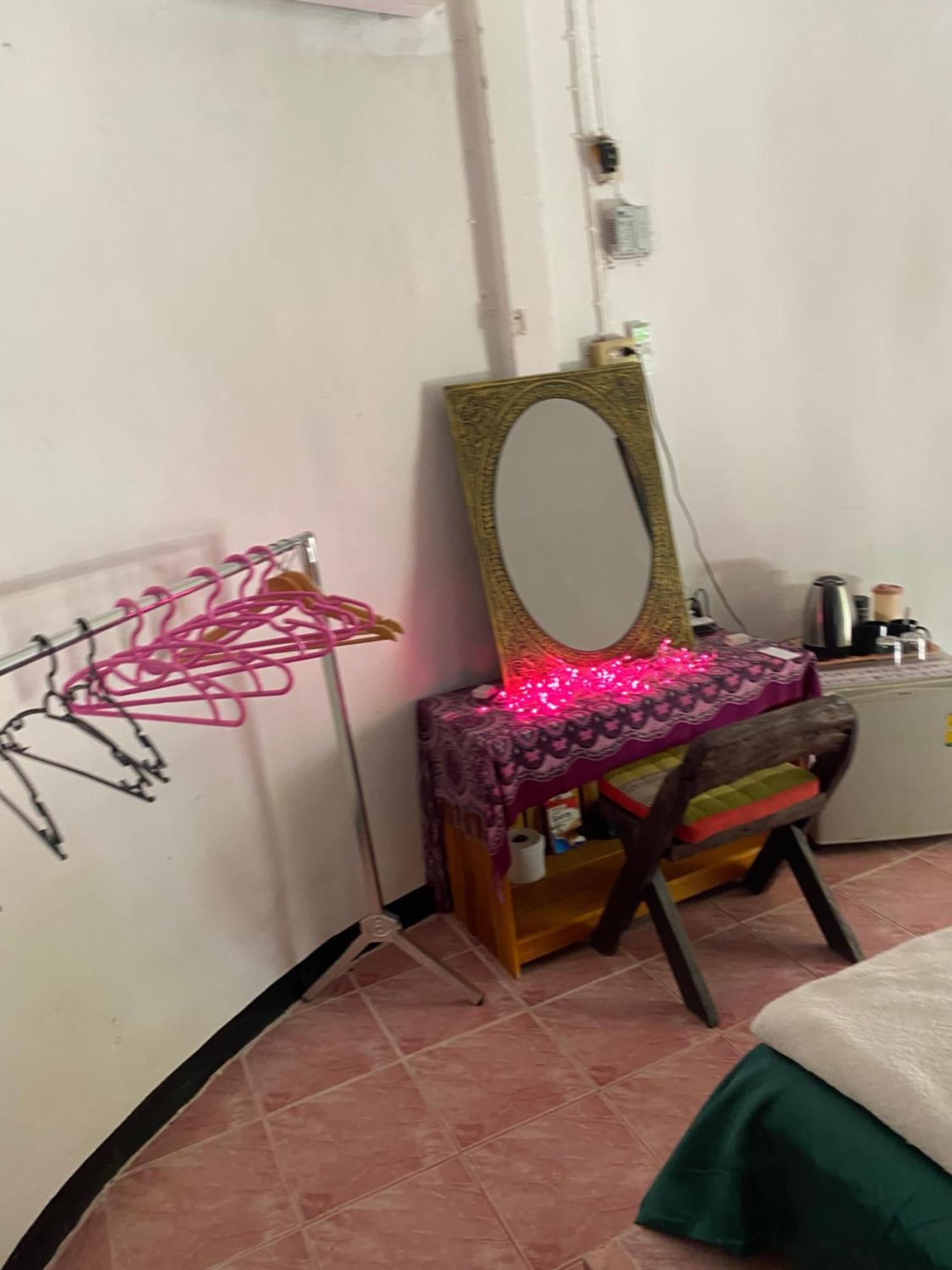 Hutofhappiness Apartment Thongsala Exterior foto